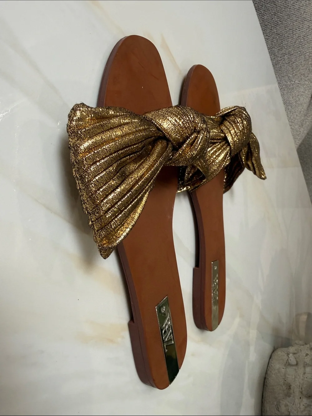 Zara Metallic Gold Knot-Detail Slide Sandals - Picture 3 of 4